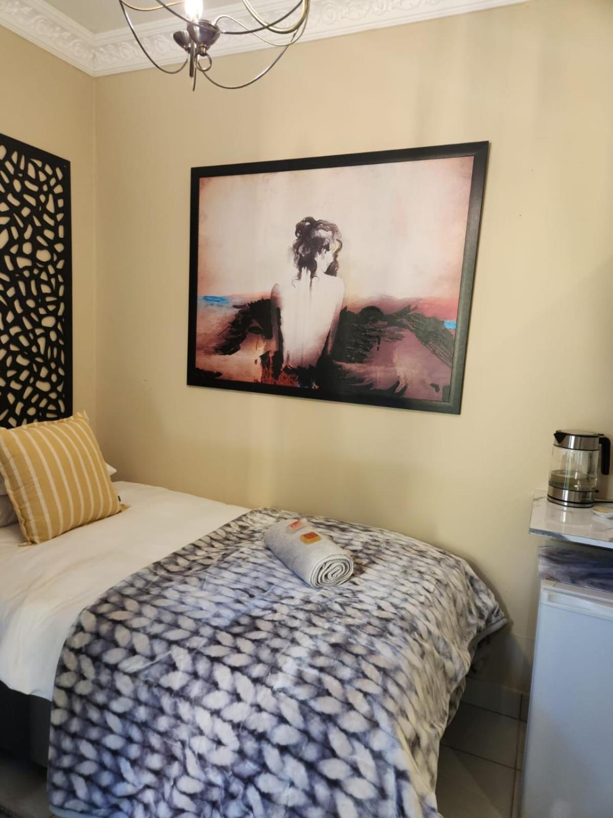 ทรี บราเธอร์ส แบด แอนด์ เบรกฟาสท์ Bed & Breakfast อีเดนเวล ภายนอก รูปภาพ